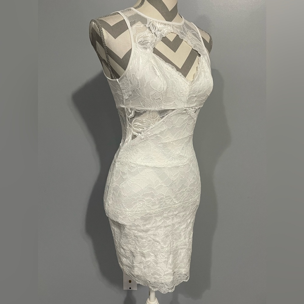 GUESS‎ LACE MINI DRESS - Picture 7 of 11